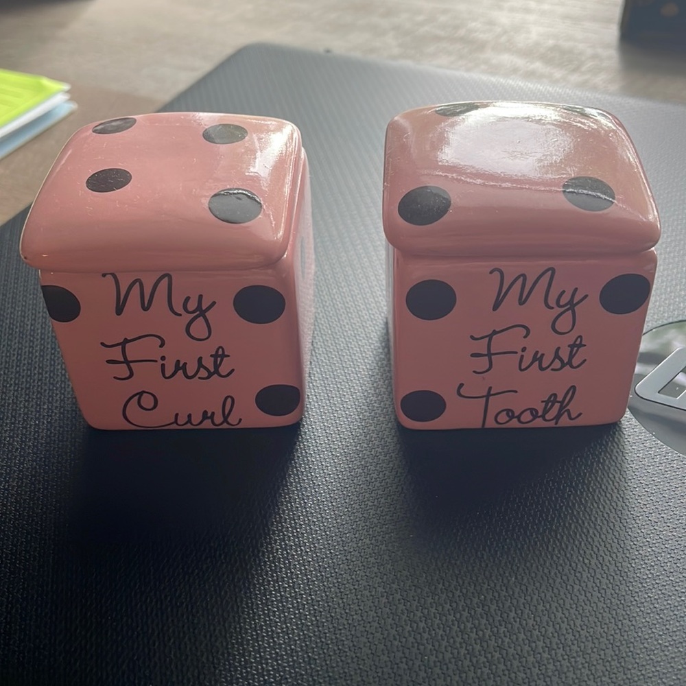 Ceramic trinket box’s
